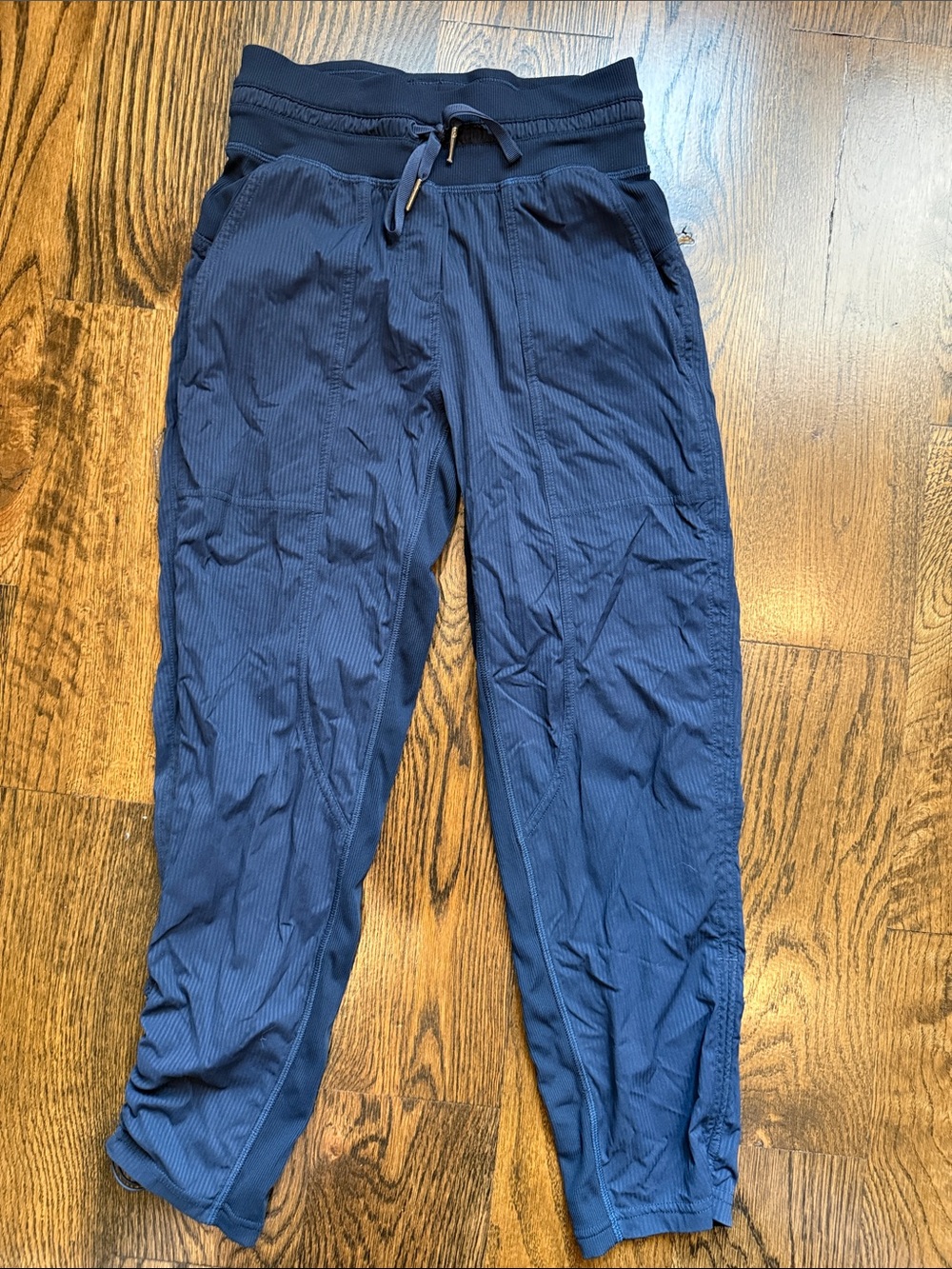 Lululemon dance studio capri pants 0 navy